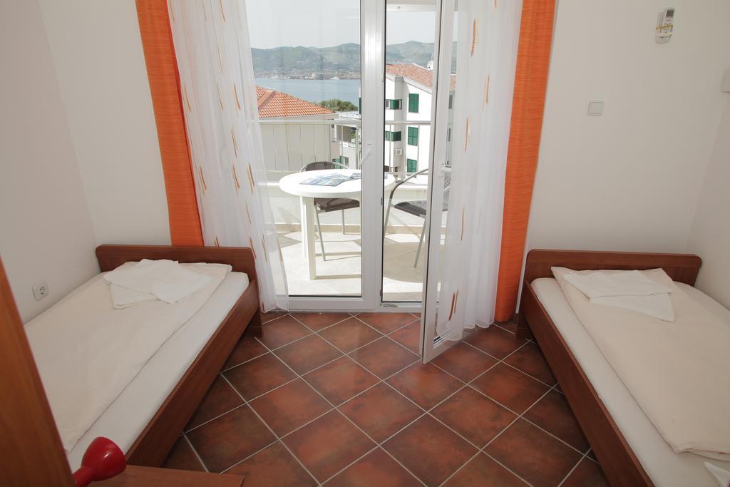 Apartment Horizont Trogir Ngoại thất bức ảnh